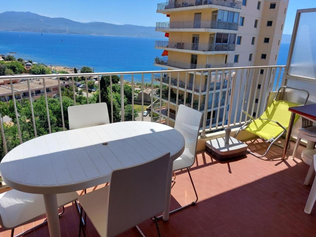Ajaccio Sanguinaires Appt 3P Pour 4 A 5 P Ttes Commodites Tt Confort A 300M De La Mer Et A 5 Mn Du Centre Ville Exterior foto